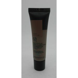 TAMALE COCOA 080 The Body Shop Matte Clay Skin Clarifying Foundation